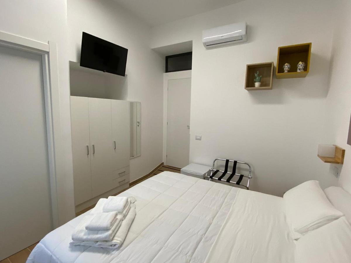 La Casa Dei Mori Hotell Melilli Exteriör bild